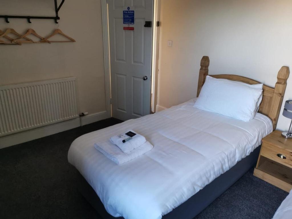 Mair'S Hotel Bridgend  Eksteriør billede