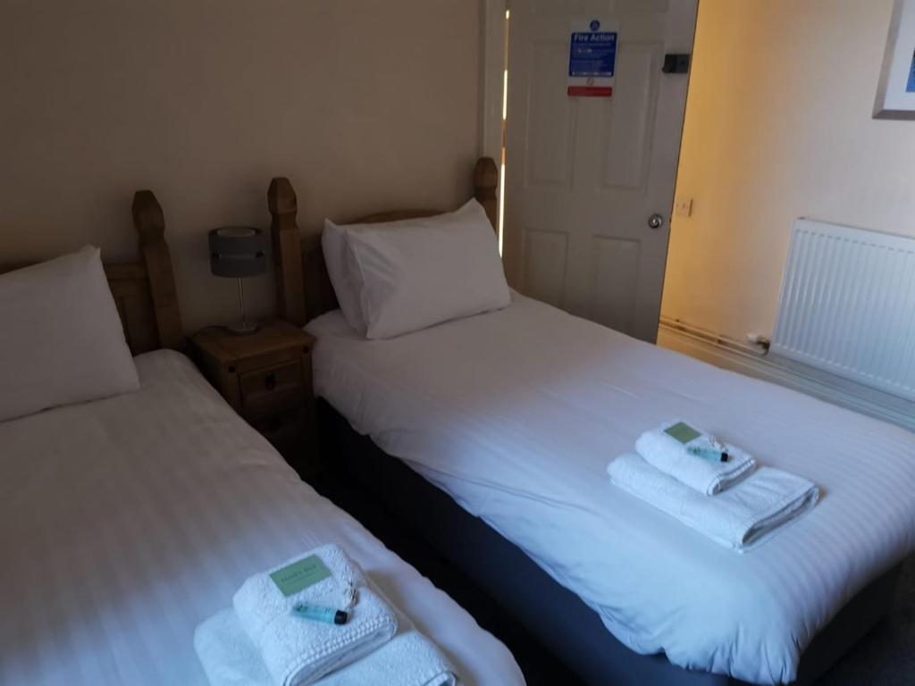 Mair'S Hotel Bridgend  Eksteriør billede